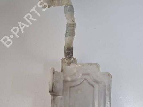 Used Windscreen washer tank Windscreen washer tank 37257760 37257760