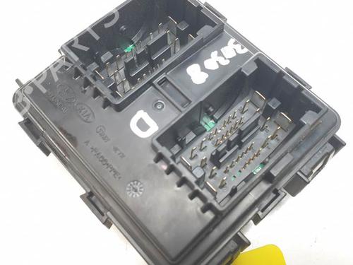 Fuse box HYUNDAI TUCSON (TL, TLE) 1.7 CRDi | BP26448368E1 