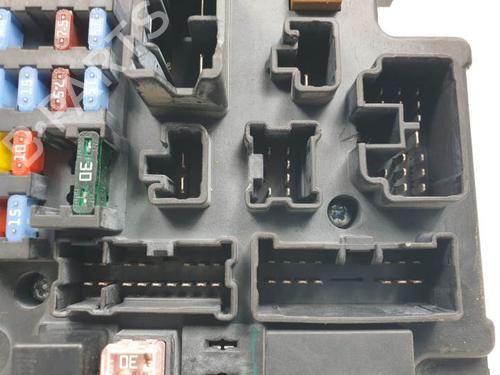 Fuse box PEUGEOT 4007 (VU_, VV_) 2.2 HDi | BP24989984E1 