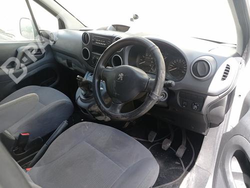 Right front window switch PEUGEOT PARTNER Box Body/MPV 1.6 HDi 16V | BP10059784C105  - Image 10