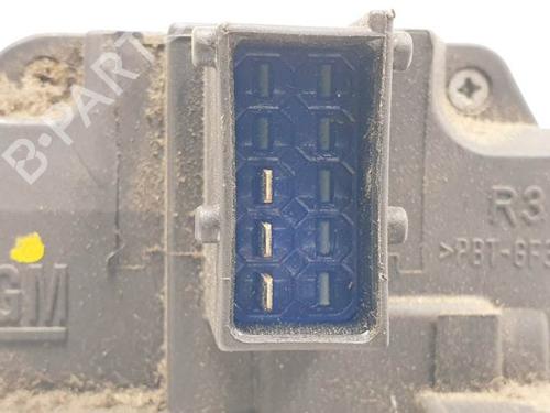 Front right lock OPEL VIVARO A Van (X83) 1.9 DTI (F7) | BP16143991C97 