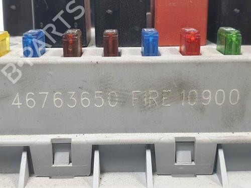 Boîte à Fusibles FIAT PUNTO (188_) 1.2 16V 80 (188.233, .235, .253, .255, .333, .353, .639,... | BP11172286E1 