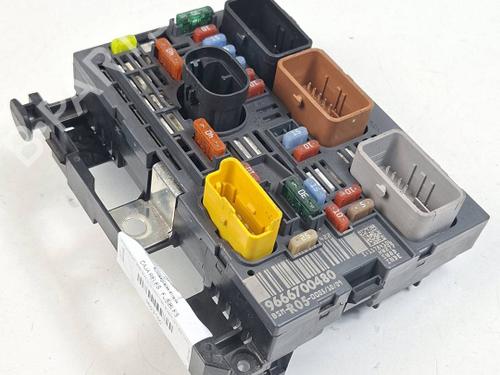 Used Fuse box Fuse box PEUGEOT 308 I (4A_, 4C_) 2.0 HDi (136 hp) 40620100 40620100