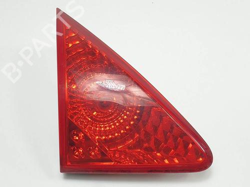 Used Left tailgate light Left tailgate light PEUGEOT 3008 II SUV (MC_, MR_, MJ_, M4_) [2016-2026] 13581288 13581288