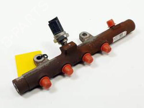 Used Injection rail RENAULT CLIO III (BR0/1, CR0/1) 1.5 dCi (BR0H, CR0H, CR1S, BR1S) (106 hp) 24990663