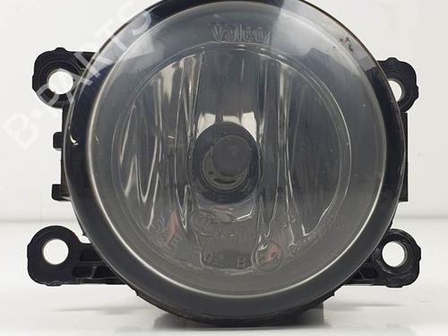 Used Right front fog light RENAULT SCÉNIC II (JM0/1_) 1.5 dCi (JM1E, JM16) (106 hp) 28027662