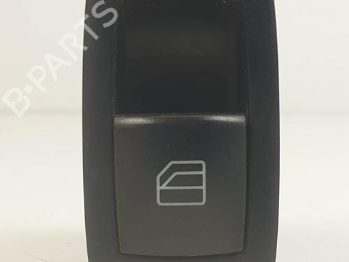 Used Right front window switch Right front window switch MERCEDES-BENZ A-CLASS (W169) A 160 (169.031, 169.331) (95 hp) 26536990 26536990