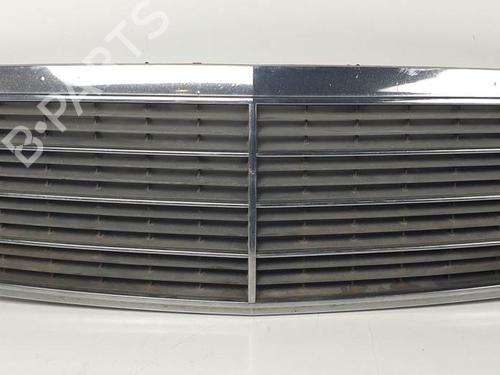 Used Grille Grille MERCEDES-BENZ E-CLASS (W210) E 320 CDI (210.026) (197 hp) 22686553 22686553