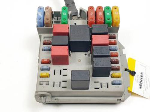 Caja reles / fusibles FIAT STILO Multi Wagon (192_) 1.9 D Multijet (120 hp) 30763484