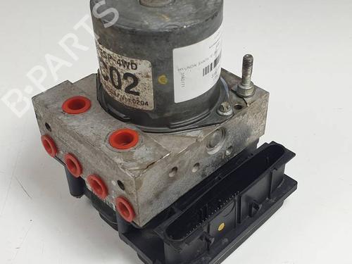 Used ABS pump HYUNDAI SANTA FÉ II (CM) 2.2 CRDi GLS (150 hp) 29989563