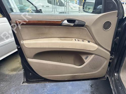 Windscreen washer tank AUDI Q7 (4LB) 3.0 TDI quattro | BP29726440C113 