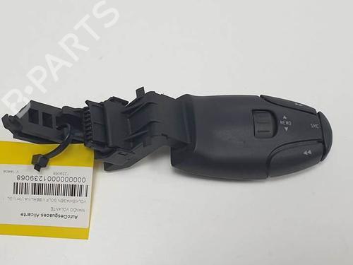 Steering wheel controls VW GOLF III (1H1) 1.8 | BP18120520E15