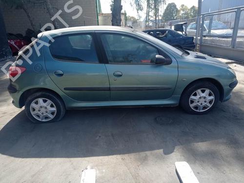 Tailgate handle PEUGEOT 206 Hatchback (2A/C) 1.4 HDi eco 70 | BP9713314C132  - Image 15