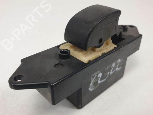 Used Right rear window switch Right rear window switch 12358022 12358022