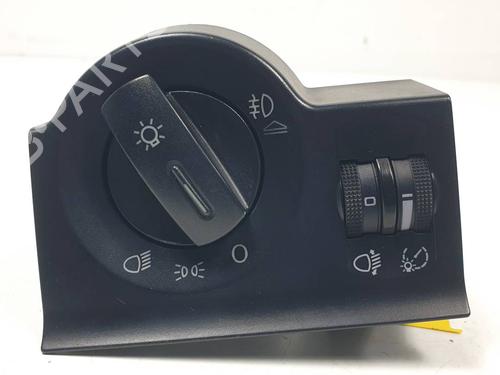 Forlygtekontakt Forlygtekontakt AUDI A2 (8Z0) 1.4 (75 hp) 35799213 35799213