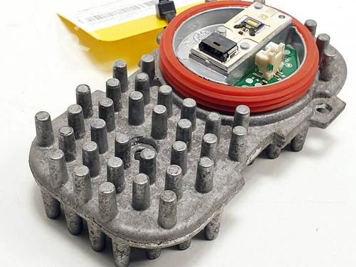 Used Electronic module Electronic module BMW X5 (E70) xDrive 30 d (245 hp) 18377715 18377715