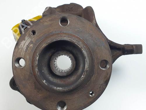Used Left front steering knuckle Left front steering knuckle CITROËN C2 (JM_) 1.4 (73 hp) 24930286 24930286