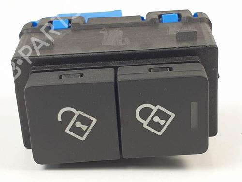 switch-jaguar-f-type-coupe-x152-2013-25119243 main image