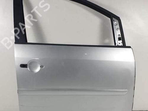 Used Right front door VW TOURAN (1T1, 1T2) 2.0 TDI (136 hp) 18528644