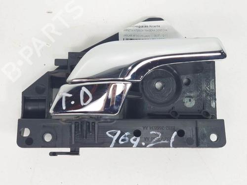 Used Rear right interior door handle Rear right interior door handle 8121163 8121163