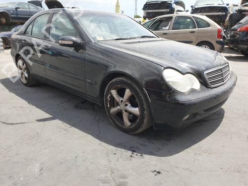 Høyre foran utvendig håndtak MERCEDES-BENZ C-CLASS (W203) C 200 CDI (203.007) | BP15374694C129 