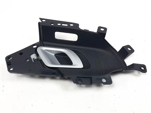 Used Front right interior door handle Front right interior door handle SKODA FABIA II (542) 1.2 (60 hp) 27525557 27525557