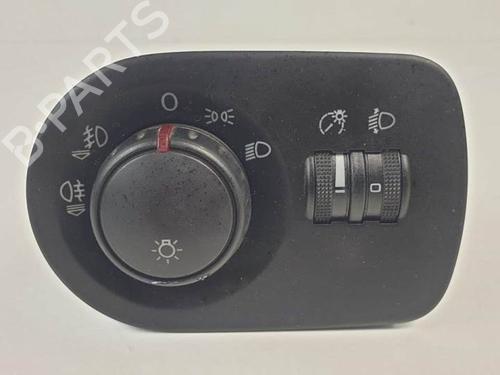 Used Headlight switch SEAT LEON (1P1) 1.9 TDI (105 hp) 19703648