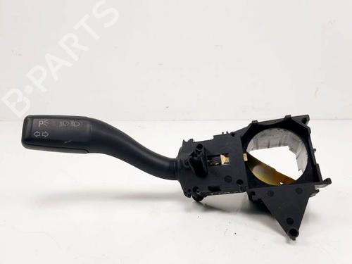 Used Steering column stalk AUDI A4 B7 (8EC) 2.0 TDI 16V (140 hp) 15946384