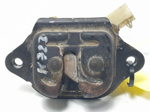 Fechadura da mala Fechadura da mala NISSAN VANETTE CARGO Bus (HC 23) 2.3 D (75 hp) 13307864 13307864