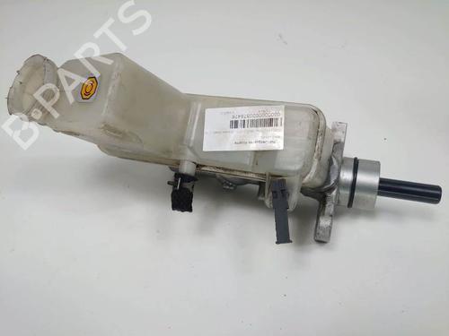 Used Brake master cylinder Brake master cylinder MAZDA 6 Saloon (GG) 2.0 DI (GG14) (121 hp) 8173631 8173631