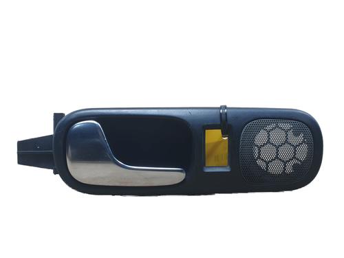 Used Front left interior door handle Front left interior door handle AUDI A3 (8L1) 1.9 TDI (100 hp) 40176411 40176411
