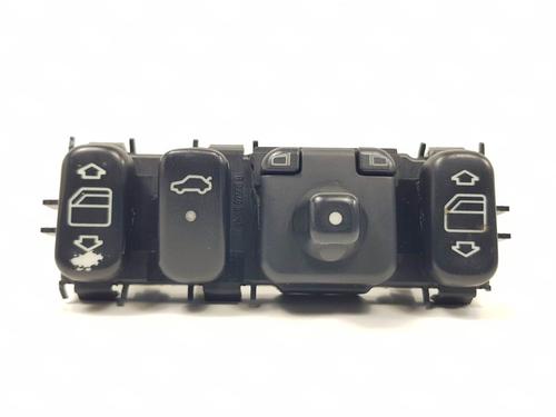 Used Left front window switch Left front window switch MERCEDES-BENZ CLK (C208) CLK 200 (208.335) (136 hp) 25117582 25117582