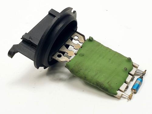 Used Heater resistor Heater resistor MITSUBISHI COLT VI (Z3_A, Z2_A) 1.1 (Z31A, Z32A) (75 hp) 27525658 27525658