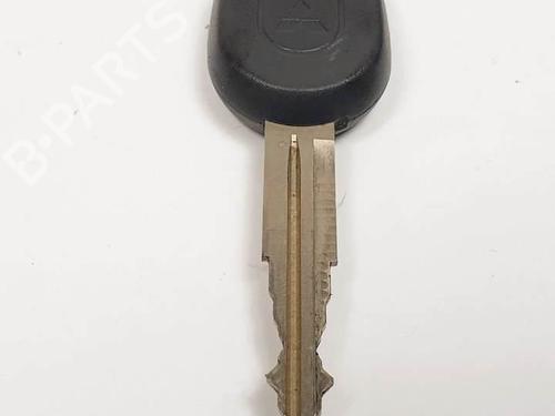 Elektronisk modul MITSUBISHI PAJERO III (V7_W, V6_W) 3.2 Di-D (V68W) | BP25403861M83 