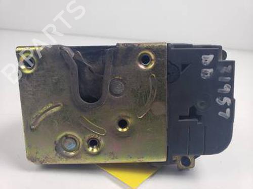 Høyre foran lås PEUGEOT 206 Hatchback (2A/C) 1.9 D (69 hp) 30694321