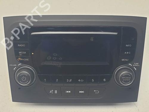 Used Radio Radio FIAT DOBLO Bus (263_) 1.3 D Multijet (263AXU1A, 263AYB1A) (95 hp) 24627267 24627267