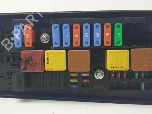 Used Fuse box Fuse box OPEL VECTRA C Estate (Z02) 2.0 DTI (F35) (100 hp) 22542328 22542328