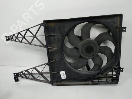 Used Radiator fan VW GOLF IV (1J1) 1.6 (100 hp) 8302085