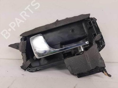 Used Front right interior door handle Front right interior door handle LAND ROVER RANGE ROVER II (P38A) 4.6 4x4 (218 hp) 6844595 6844595
