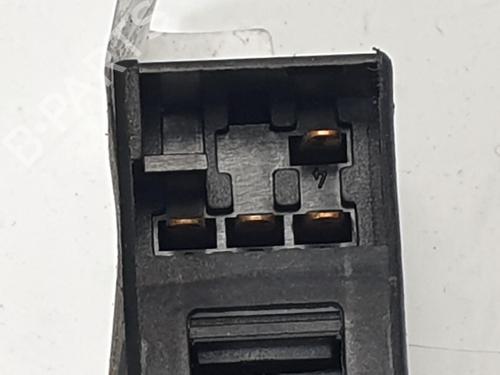 Right front window switch VW GOLF IV (1J1) 1.6 | BP9725613I26 