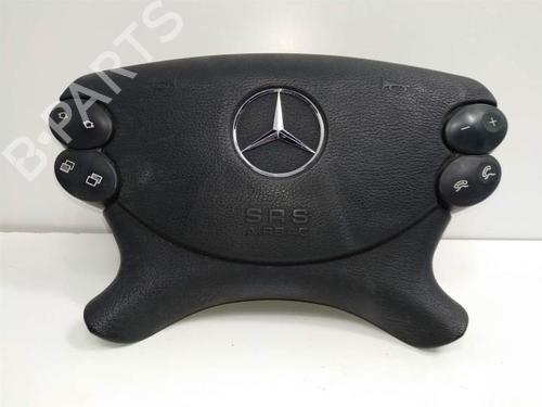 Used Driver airbag MERCEDES-BENZ CLK Convertible (A209) CLK 200 Kompressor (209.441) (184 hp) 8956589
