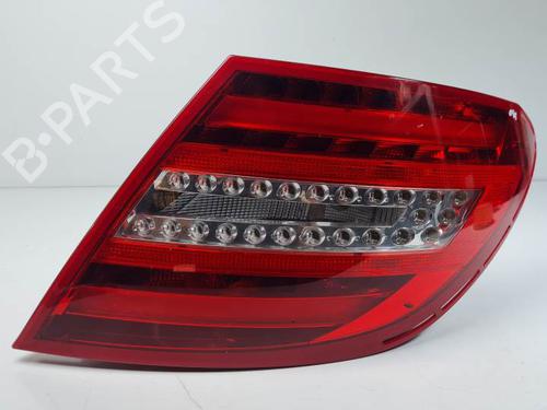 Used Right taillight MERCEDES-BENZ C-CLASS (W204) C 200 CDI (204.001) (136 hp) 29199138