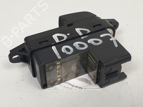 Right front window switch MAZDA 6 Hatchback (GG) 2.0 DI (GG14) | BP10139803I26 - Image 2