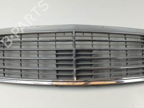 Used Grille MERCEDES-BENZ E-CLASS T-Model (S211) E 270 T CDI (211.216) (177 hp) 28061641
