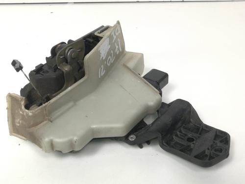 front-left-lock-vw-passat-b55-3b3-19-tdi-2000-2001-2002-2003-2004-2005-8910069 main image