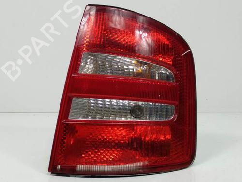 Used Right taillight SKODA FABIA I Combi (6Y5) 1.9 SDI (64 hp) 8209927