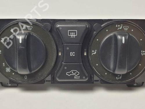 Used Climate control MERCEDES-BENZ CLK Convertible (A208) CLK 320 (208.465) (218 hp) 21529532