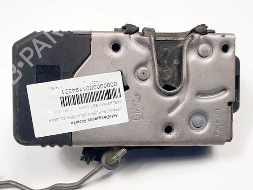 Serrure avant gauche OPEL ASTRA H (A04) 1.9 CDTI (L48) (150 hp) 17637205