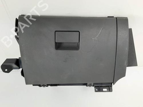 Used Glove box Glove box FORD KUGA I 2.0 TDCi 4x4 (163 hp) 6845486 6845486