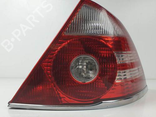 Used Right taillight FORD MONDEO III (B5Y) 2.0 TDCi (130 hp) 26375624